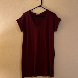 Entro Maroon V-Neck Short Sleeve Dress